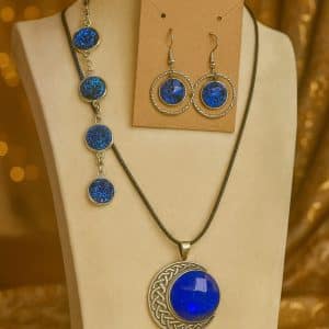 🌙 "Midnight Sapphire" – 3-Piece Celtic Moon & Deep Blue Resin Jewelry Set